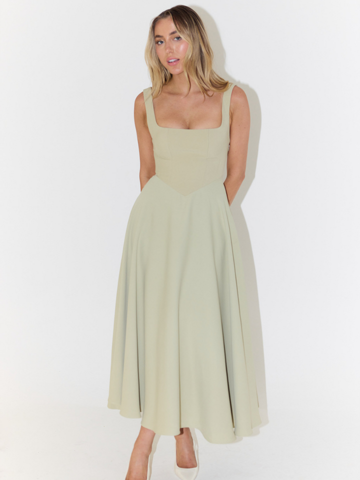 Scarlett Grace – Perfect Dress Occasions